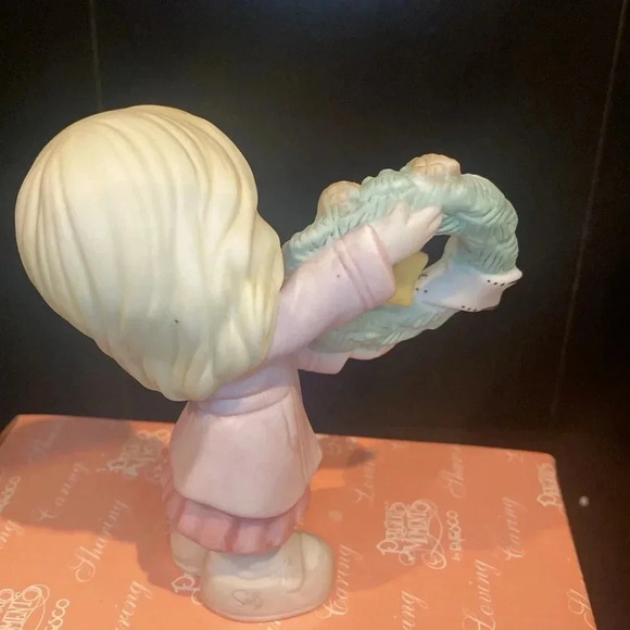 2010 “my hope is you” precious moment! Like new! OPEN TO ALL OFFERS! - Picture 3 of 6
